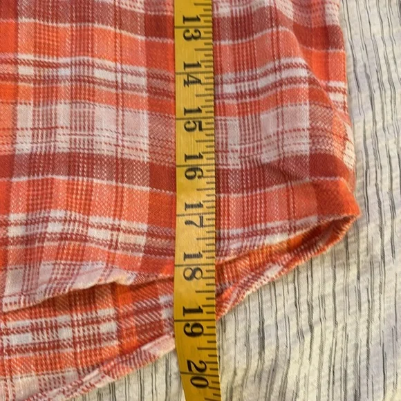 NWT American Eagle Cropped Plaid Flannel Button Down Shirt - Picture 11 of 12